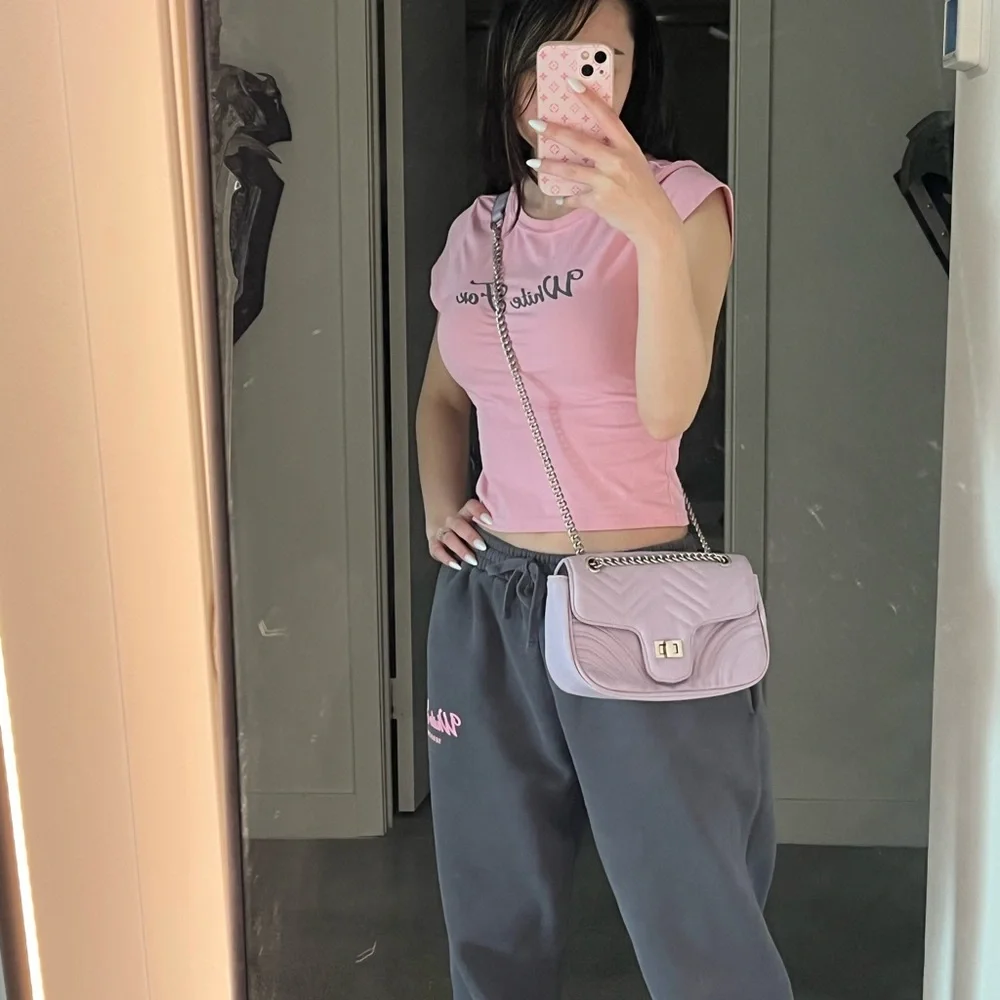 Lavender Purple Crossbody Purse - Picture 6 of 6